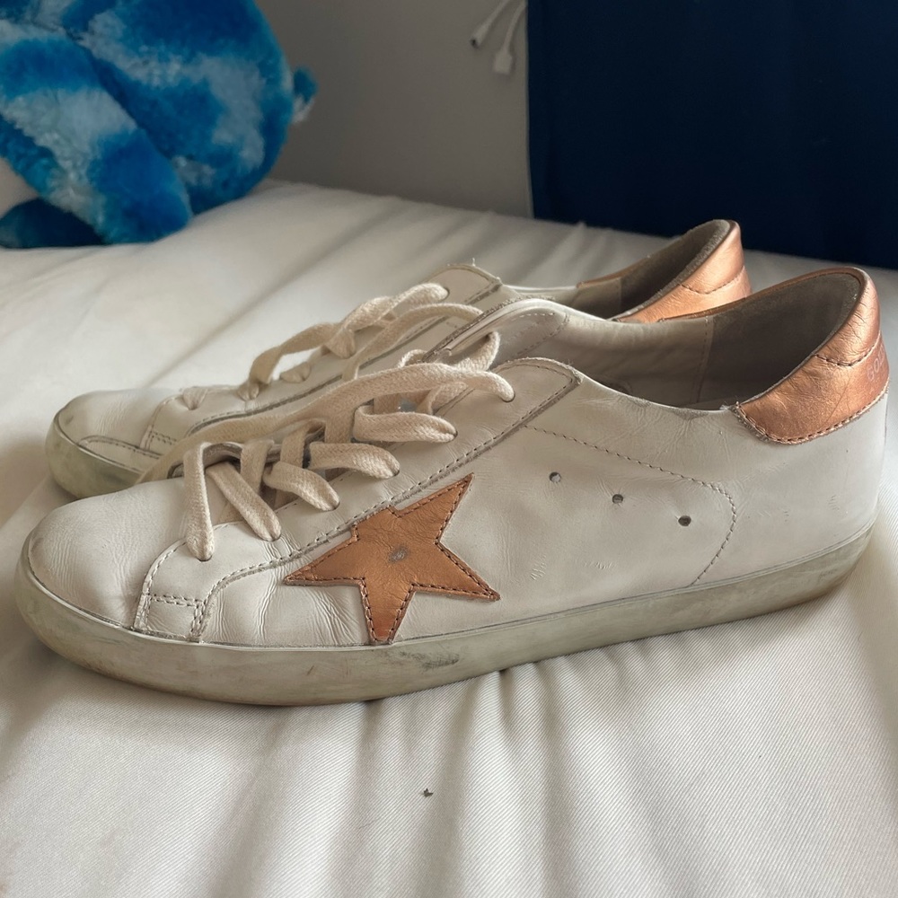 EUC White and Rose Gold Superstars SZ39